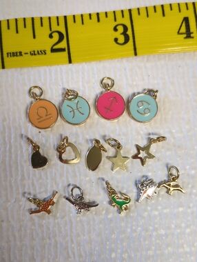 ❤️3/$10❤️P55 Beads Landing Assorted Goldtone Zodiac and Charm Pendants